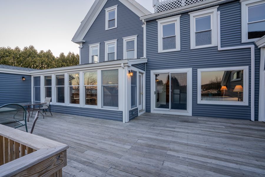 Harbor-view deck · April 2026