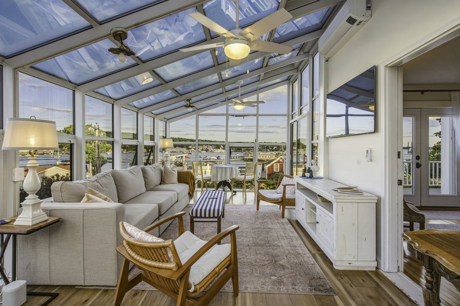 Glass-roofed solarium over the harbor
