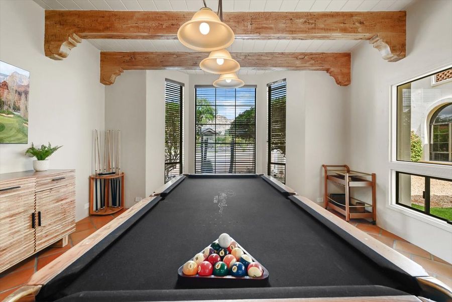 Billiards room detail
