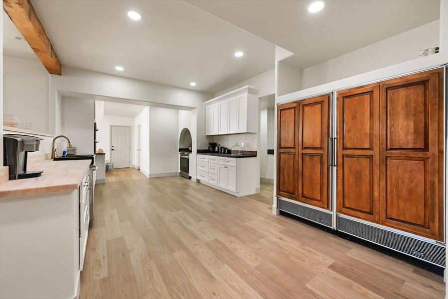 Chef's kitchen with large island
