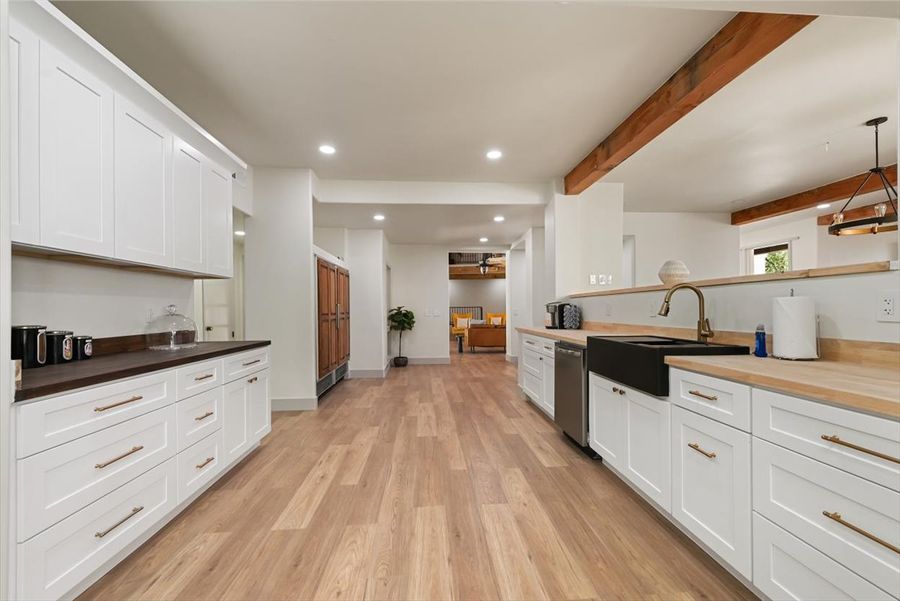 Kitchen, second view