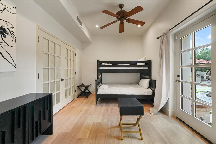 Bonus room den